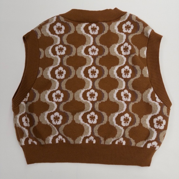 Sundeh Wool Crop Sweater Vest Retro Brown Pattern Knit Size Small EUC - Picture 4 of 8